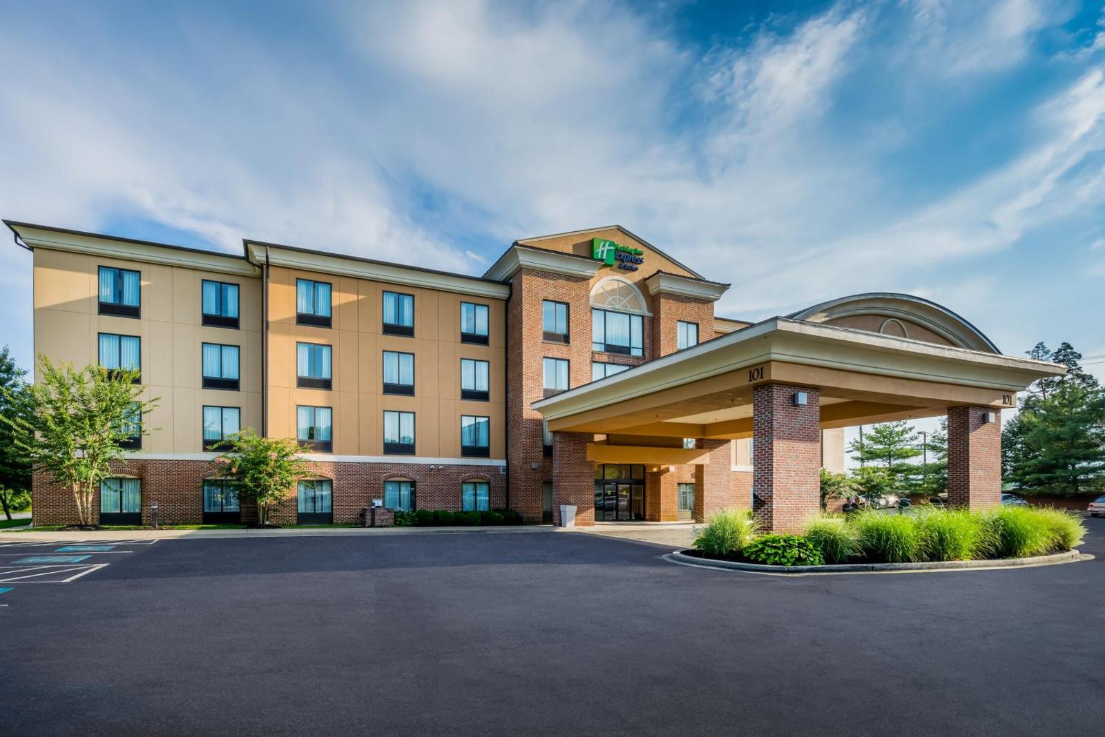 Holiday Inn Express Hotel & Suites-North East